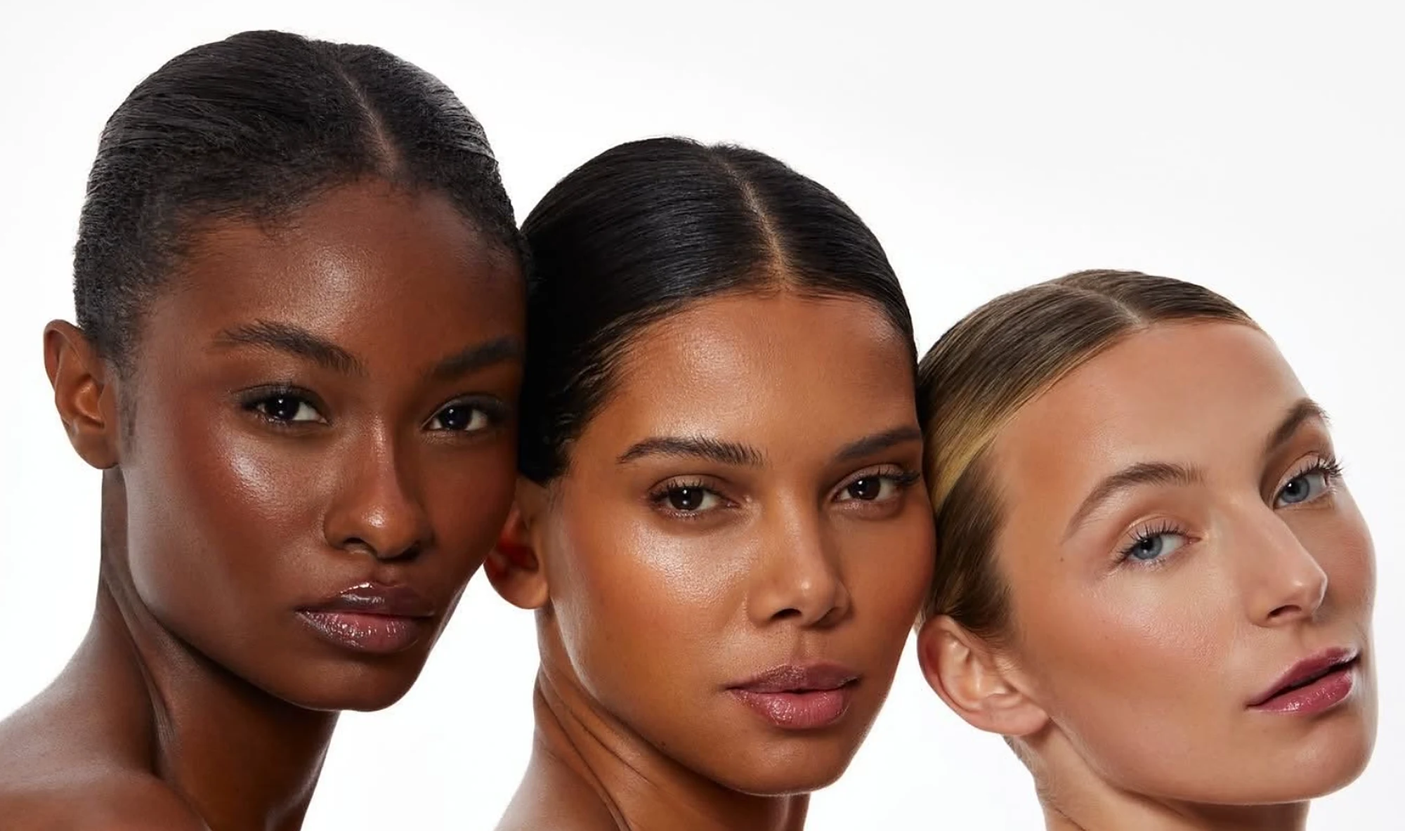Trois femmes de carnations différentes, peau nue, portrait de studio
